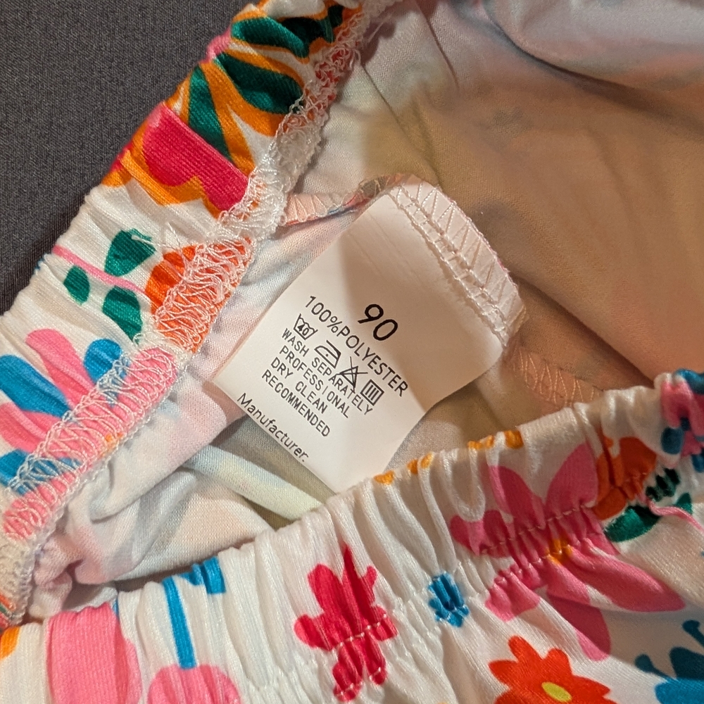 Colorful Retro Floral Ruffle Shorts - Picture 3 of 3